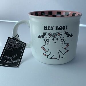 Cobwebs & Cauldrons‎ Halloween girl ghost Hey Boo trick or Treat Viral Mugs NEW